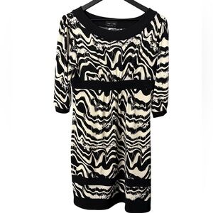 Max and Cleo Women’s Black and White Dress Wavy Print, Size Medium.